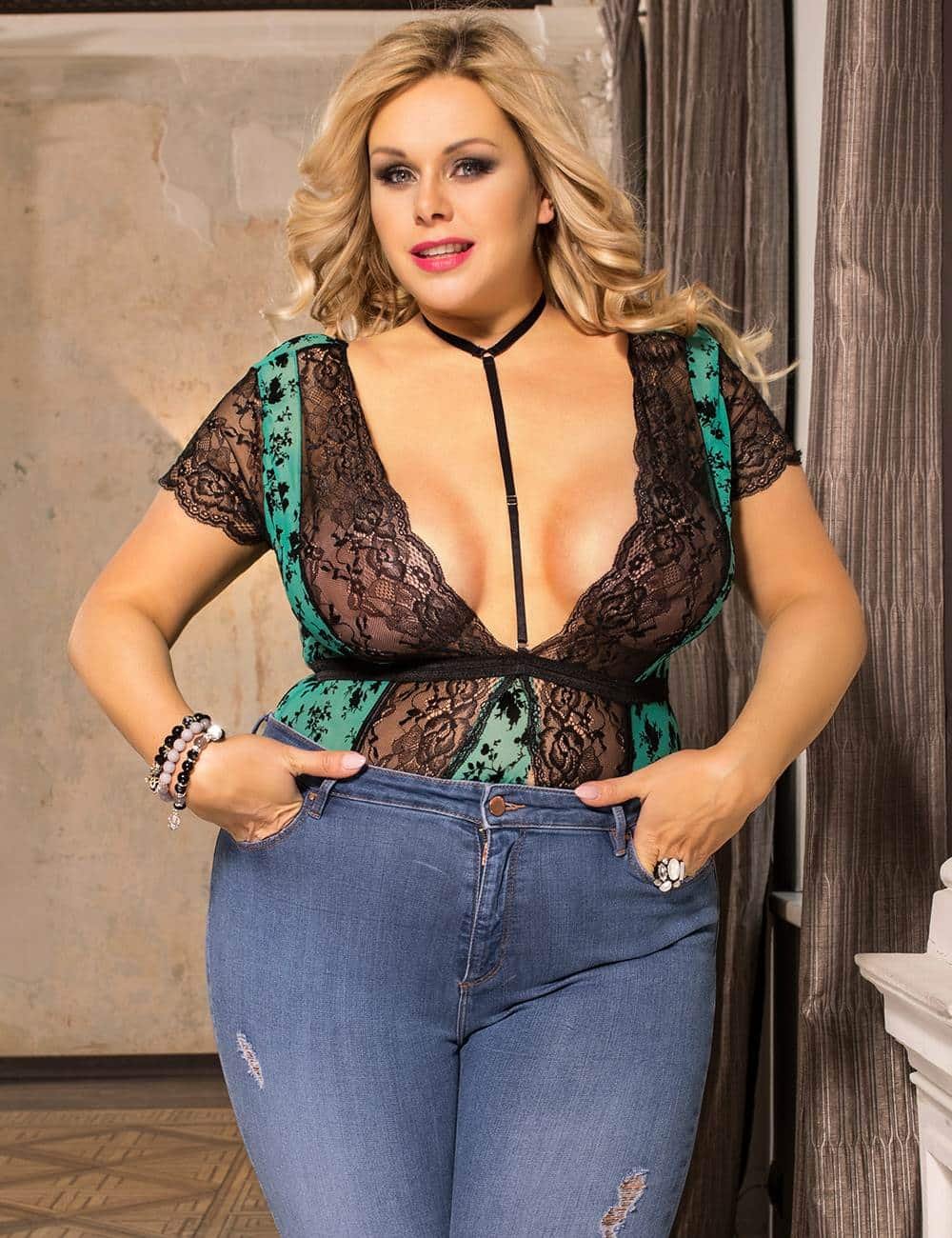 Plus Size Green Exquisite Lace Choker Neck Teddy - Image 4