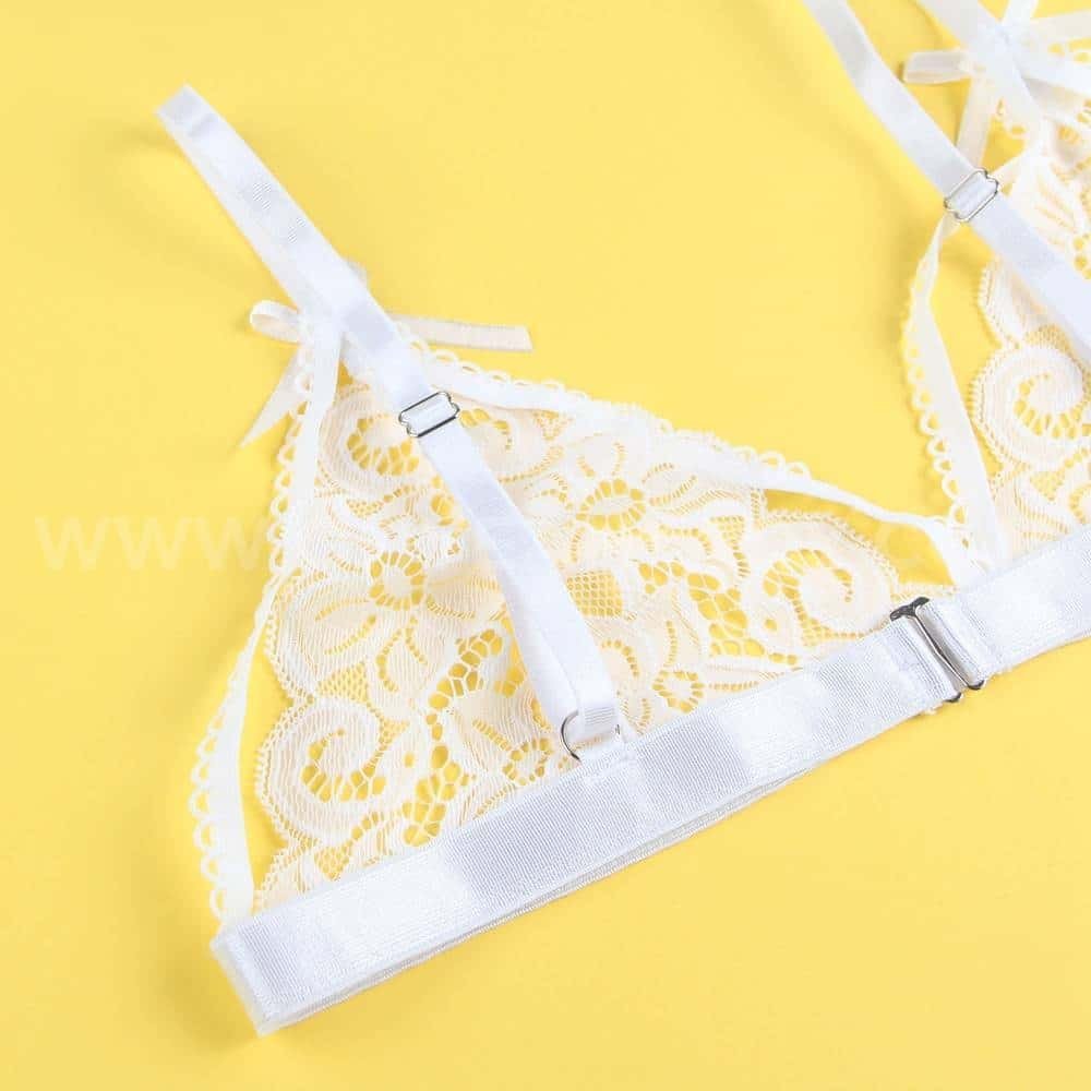 Sexy three-piece sexy lingerie with deep V and peach heart garter - Image 15